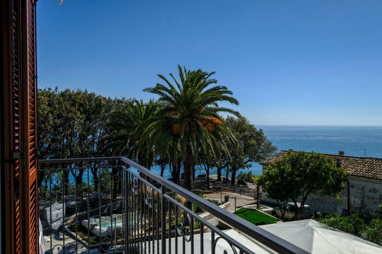 L'Orizzonte Relais Sirolo Hotell Exteriör bild